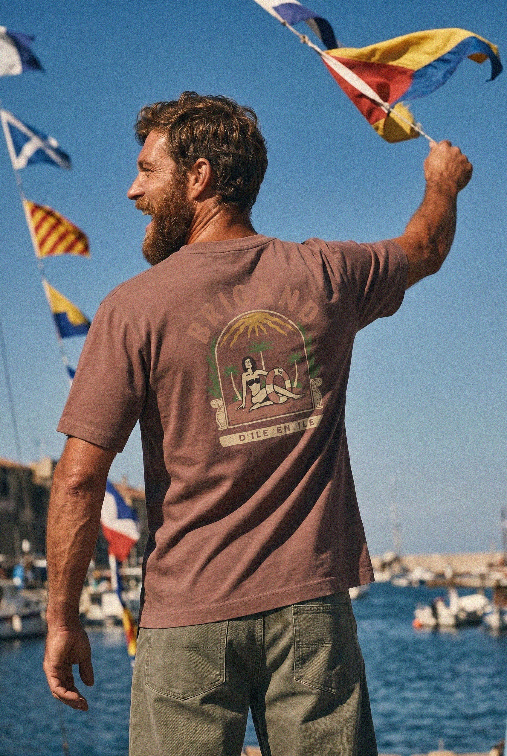 BRIGAND DES MERS T-shirt D’île en île T-shirt Vintage Homme 250 g/m² | Coton Bio Marin | Portugal